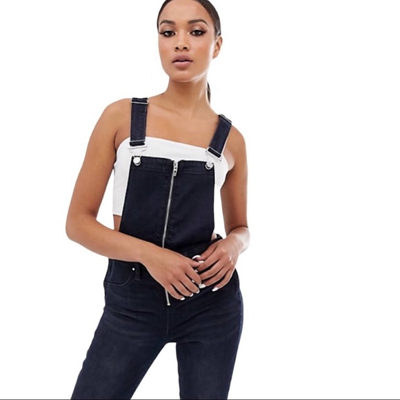 [BLANK NYC] front-zip criss-cross strap tapered denim overalls - Picture 2 of 7